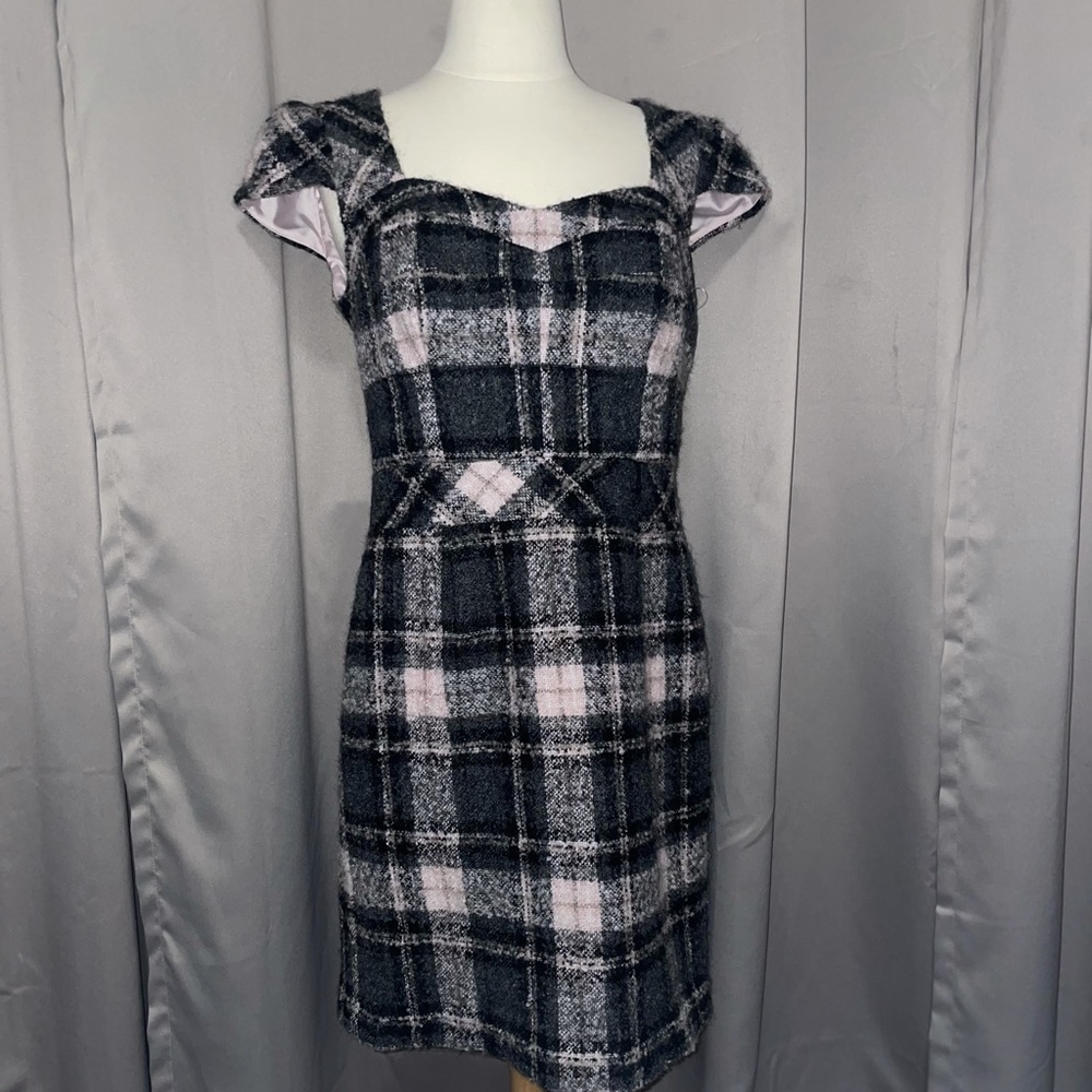 {Guess} Vintage Plaid Cap Sleeve Dress
